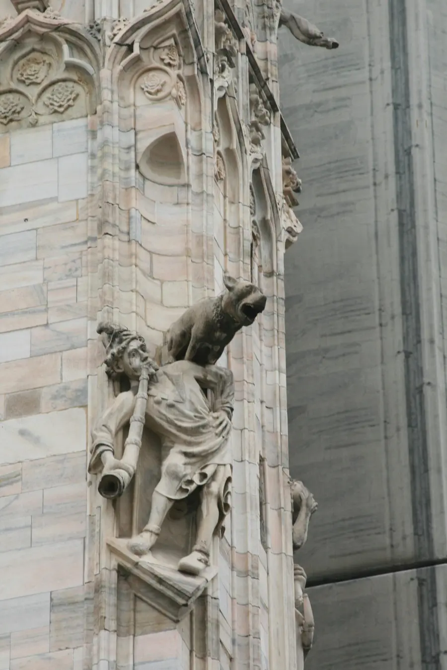 Gaza, Bertolaso: “Adam sta bene, seguiamo tutti i bambini con amore”