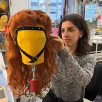 Dal palcoscenico al laboratorio: la nuova vita di Lisa Moretto tra arte e artigianato teatrale