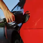 Carburanti, il Governo taglia le accise: sconto immediato alla pompa per 20 giorni