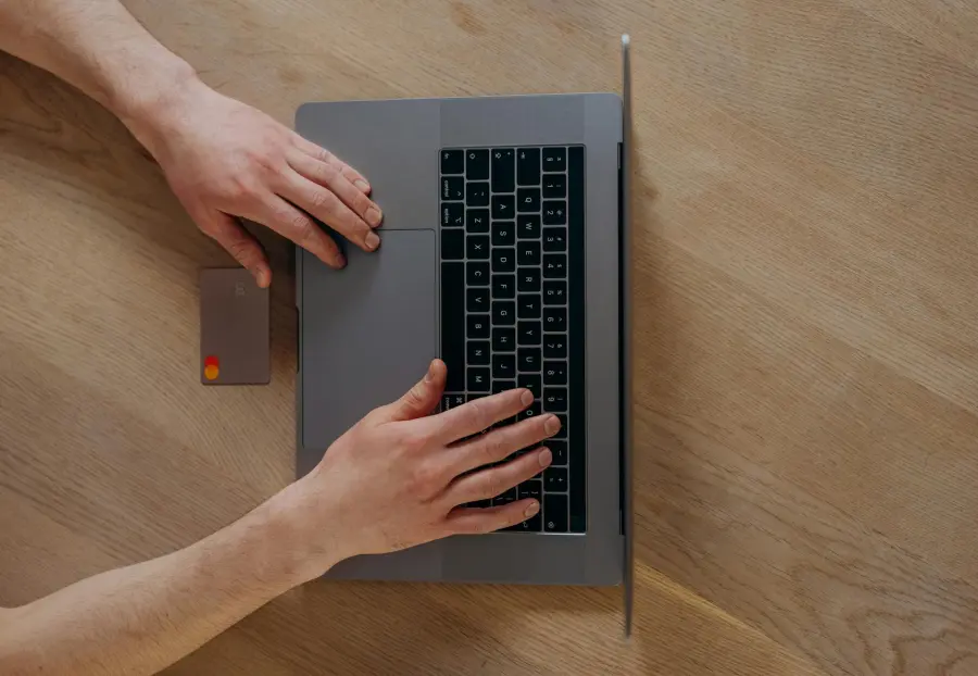 Nord Ovest, cresce l'allarme per truffe online e baby gang