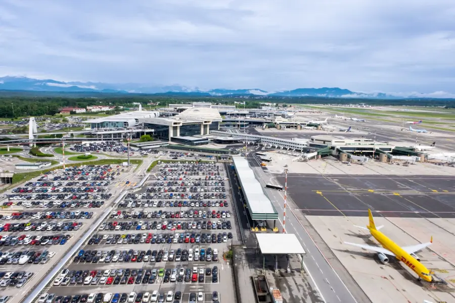 Aeroporti lombardi e mobilità privata: come cambiano gli spostamenti da e per Malpensa