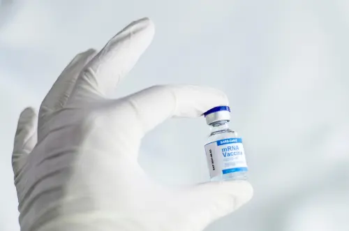 Lombardia da record: oltre 1 milione di vaccini e una rete che funziona