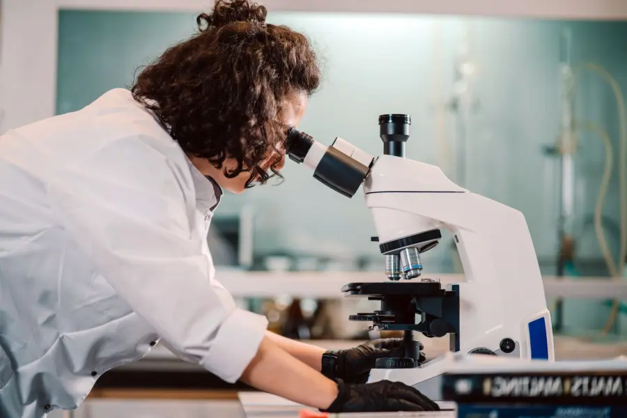 Milano, UniStem lancia “Women Driving Discovery” con 5 scienziate
